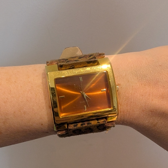 Joan Rivers Gold and Brown Smartwatch with Bold Design - Picture 1 of 11